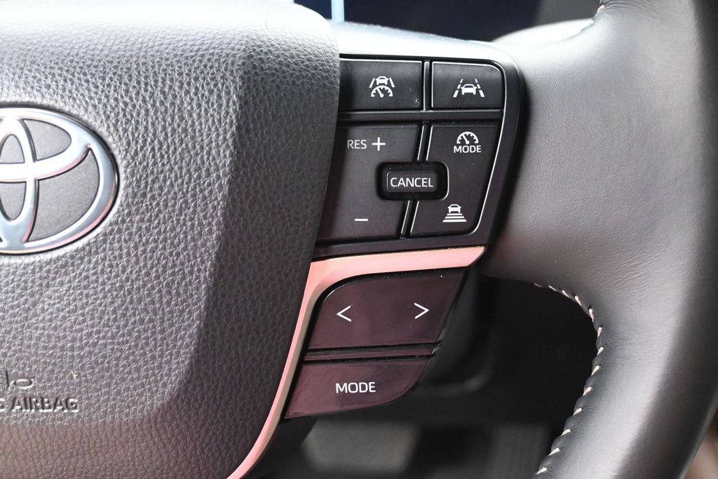 Certified 2024 Toyota Crown AWD/4WD image 19