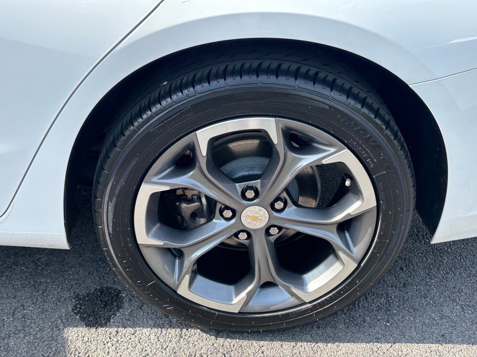 Used 2024 Chevrolet Malibu LT FWD image 5