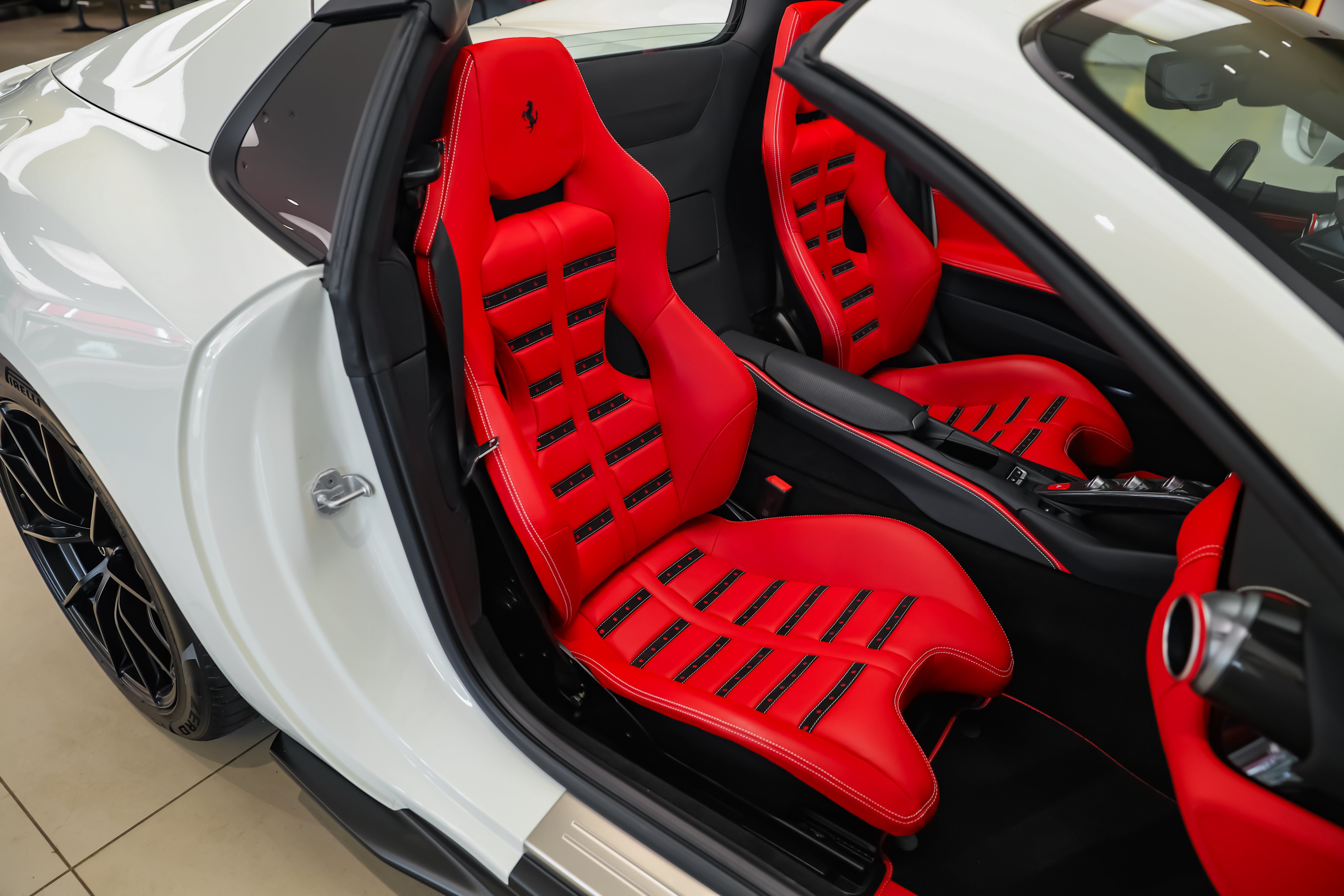 Used 2021 Ferrari 812 GTS RWD image 48