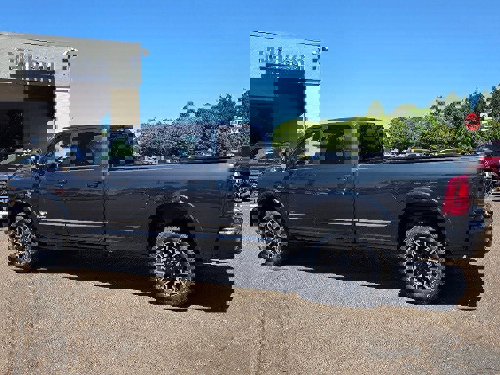 New 2025 RAM 3500 Limited image 35