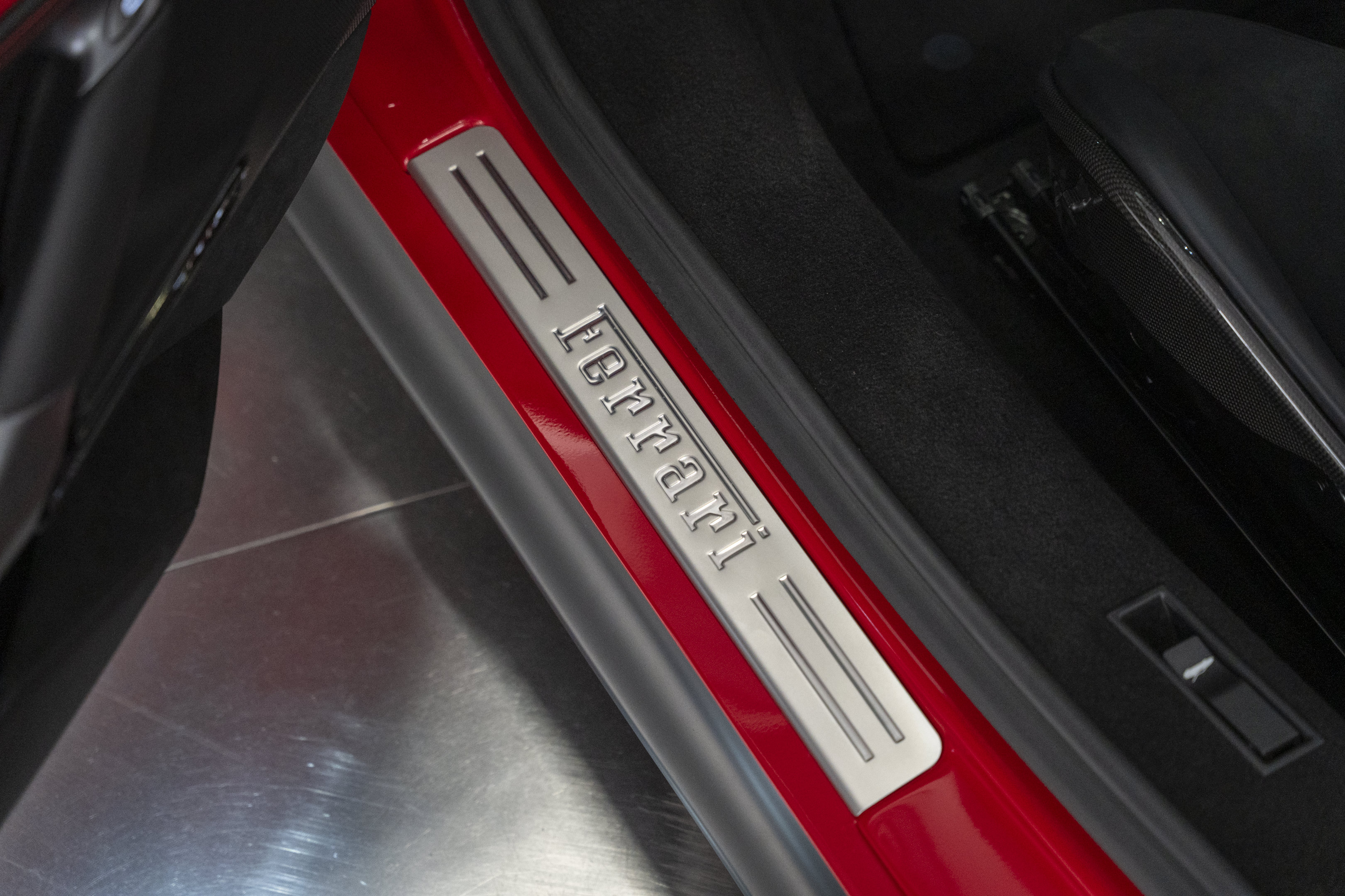 Used 2022 Ferrari SF90 Spider AWD/4WD image 27