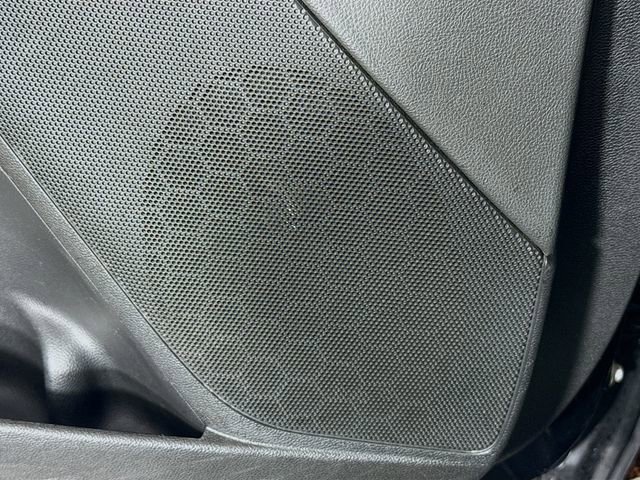 Used 2019 Chevrolet Impala LT FWD image 20