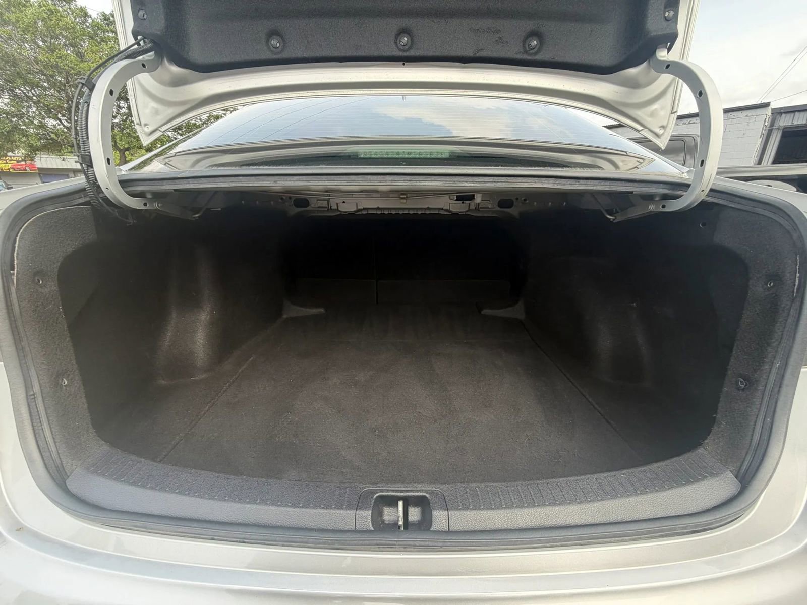Used 2021 Toyota Corolla LE FWD image 29