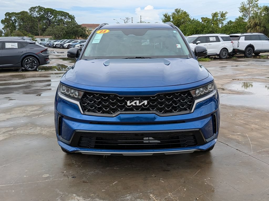 Certified 2023 Kia Sorento S FWD image 3