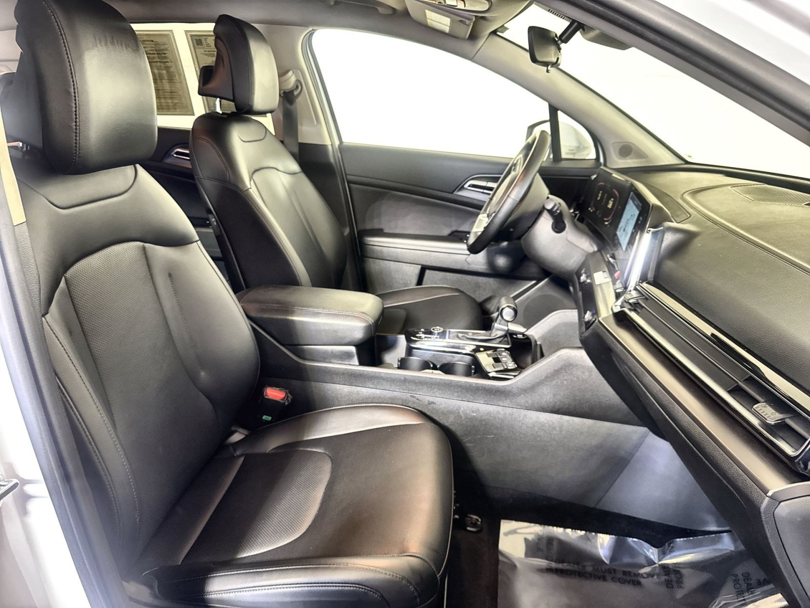 Used 2023 Kia Sportage EX AWD/4WD image 27
