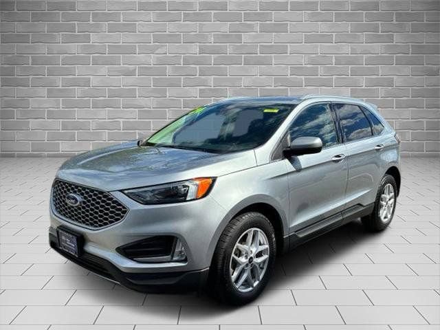 Certified 2024 Ford Edge SEL w/ Convenience Package AWD/4WD image 2