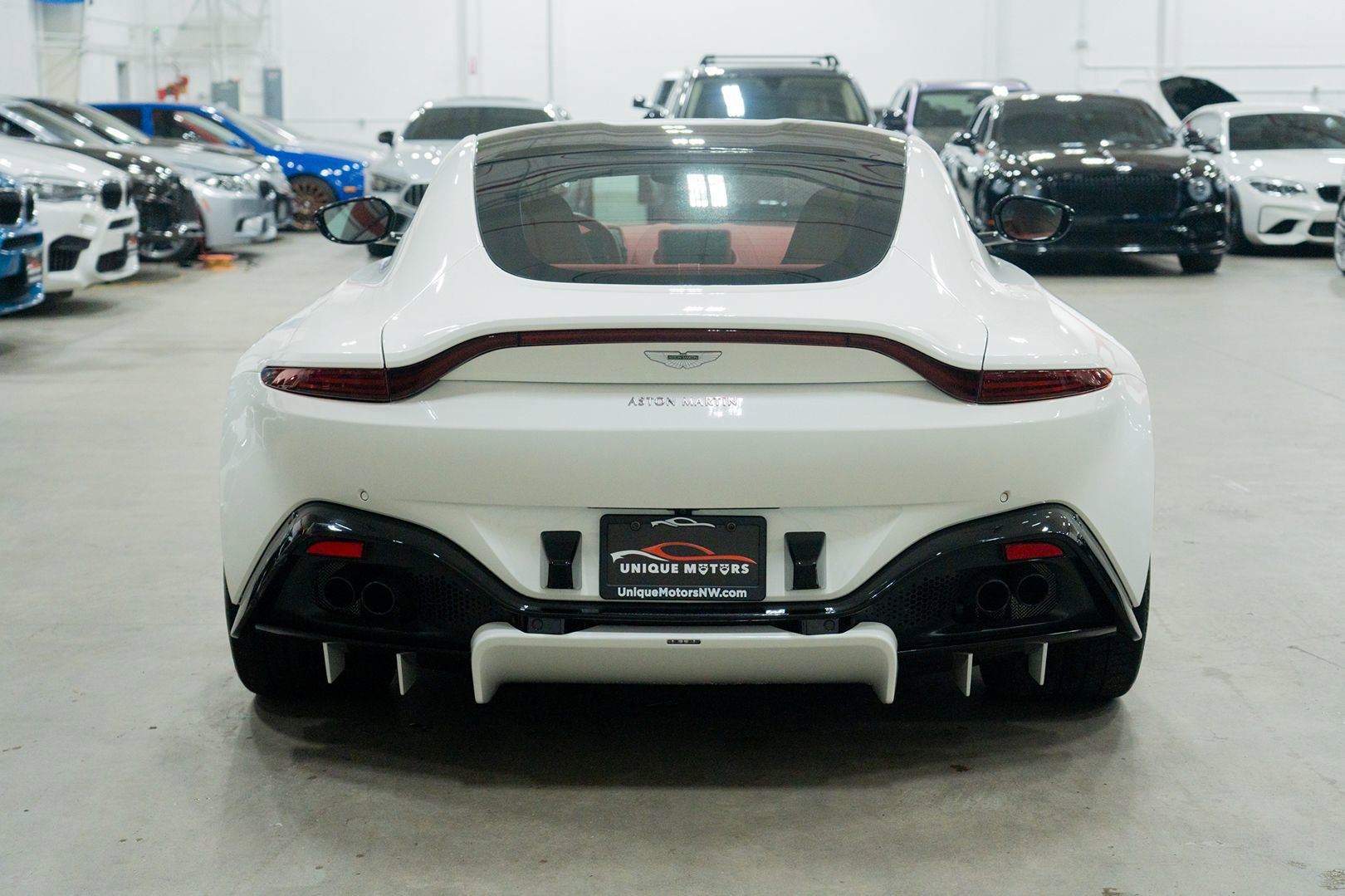 Used 2019 Aston Martin V8 Vantage Coupe image 5