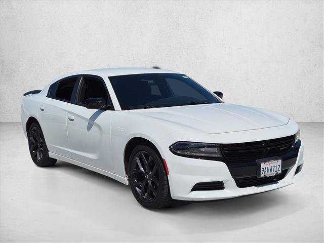 Used 2020 Dodge Charger SXT w/ Blacktop Package RWD image 3