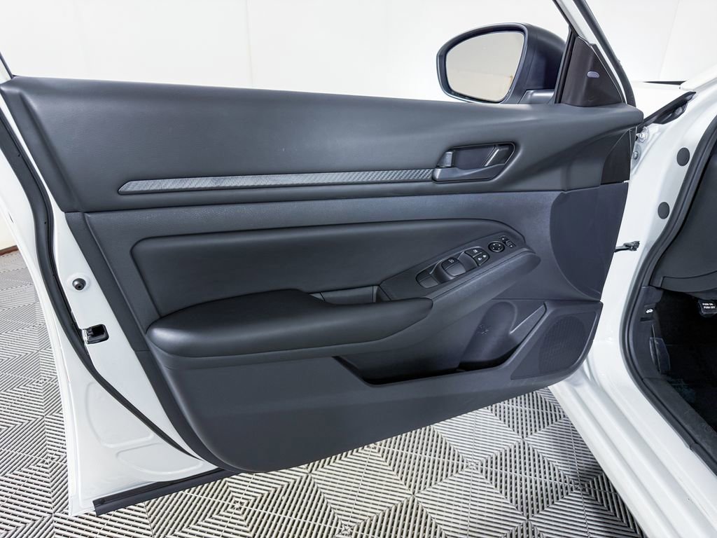 Certified 2025 Nissan Altima 2.5 S image 33