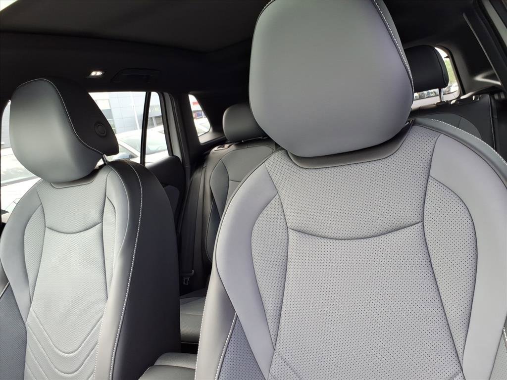 New 2026 Volkswagen Tiguan SE R-Line image 12