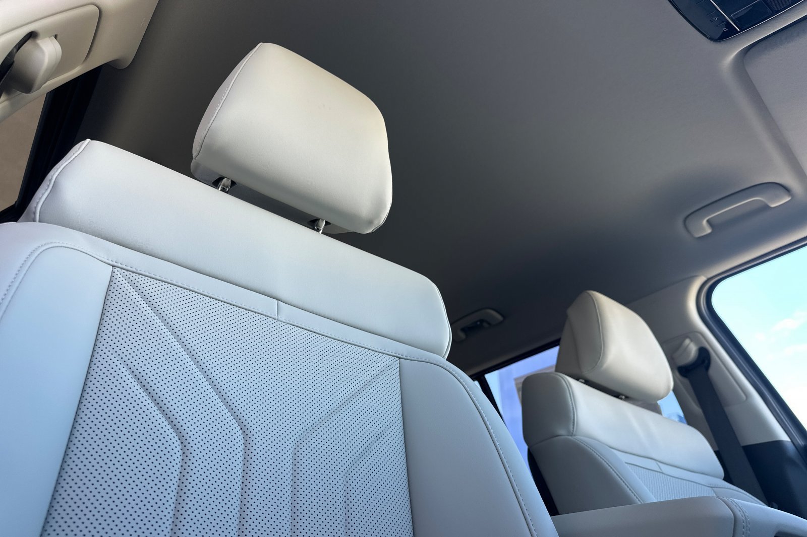 New 2027 Hyundai Santa Fe SEL FWD image 17