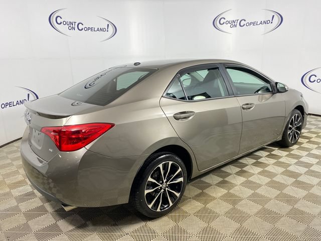 Certified 2018 Toyota Corolla SE w/ SE Premium Package FWD image 7