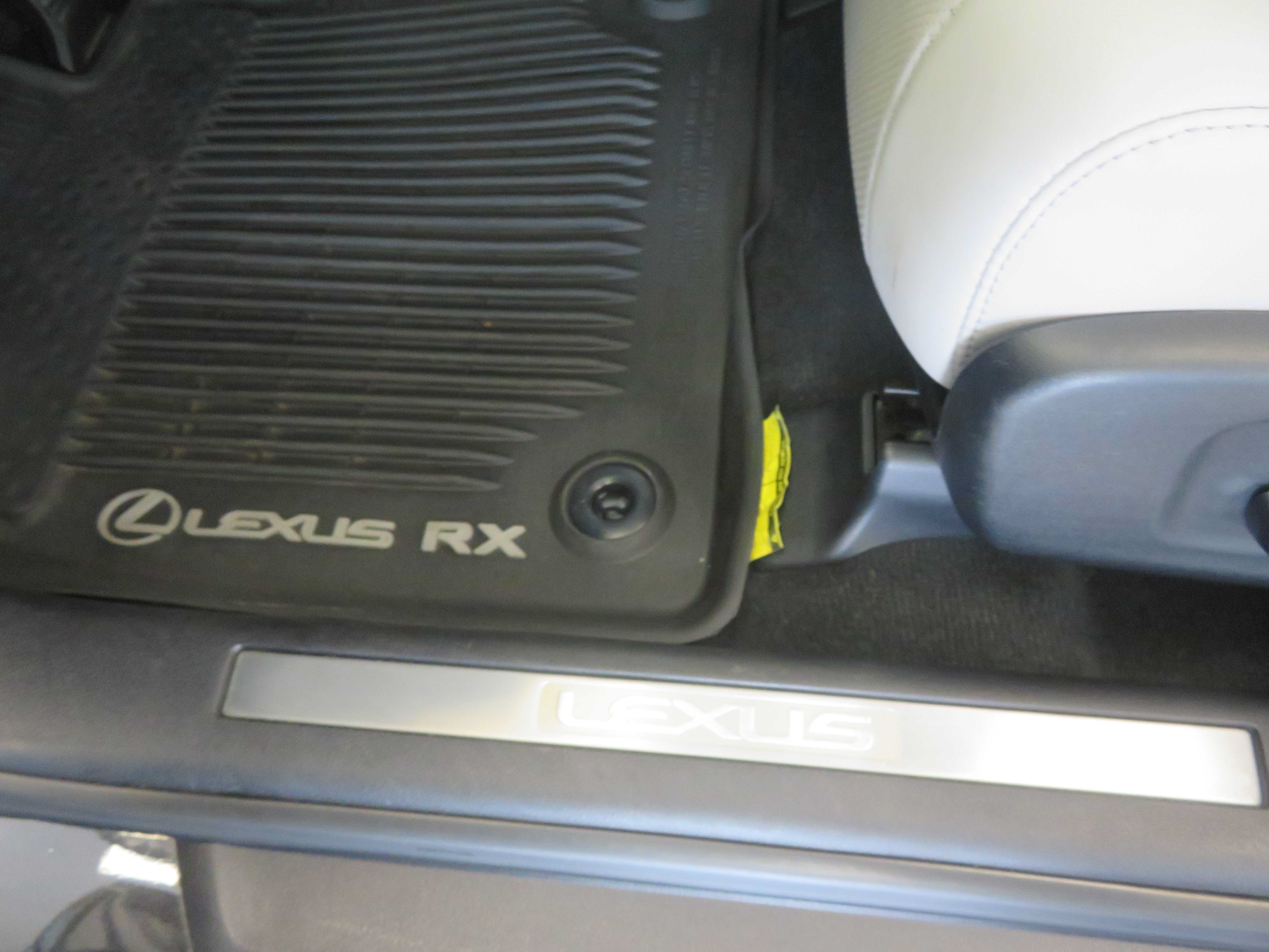 Used 2020 Lexus RX 350 AWD w/ Premium Package image 17