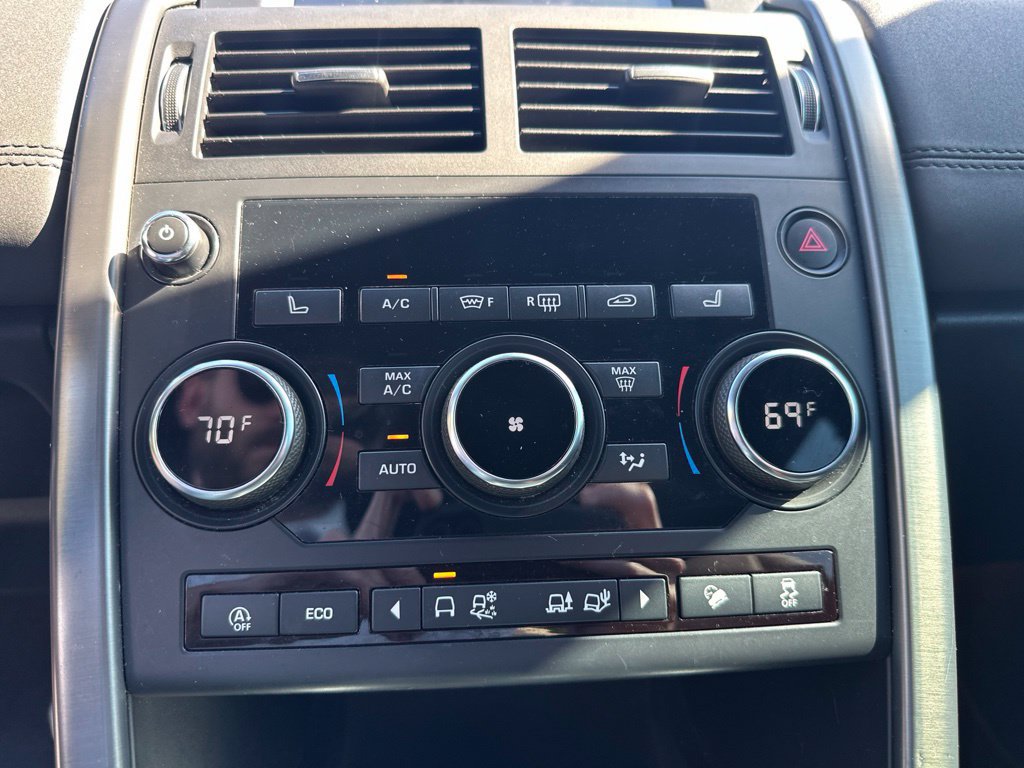 Used 2019 Land Rover Discovery Sport HSE AWD/4WD image 24