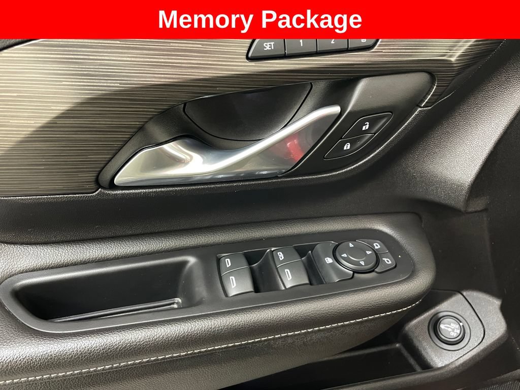 Certified 2024 GMC Terrain SLT w/ Infotainment Package II AWD/4WD image 10