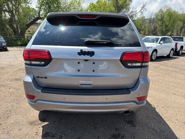 Used 2021 Jeep Grand Cherokee Laredo X AWD/4WD image 4