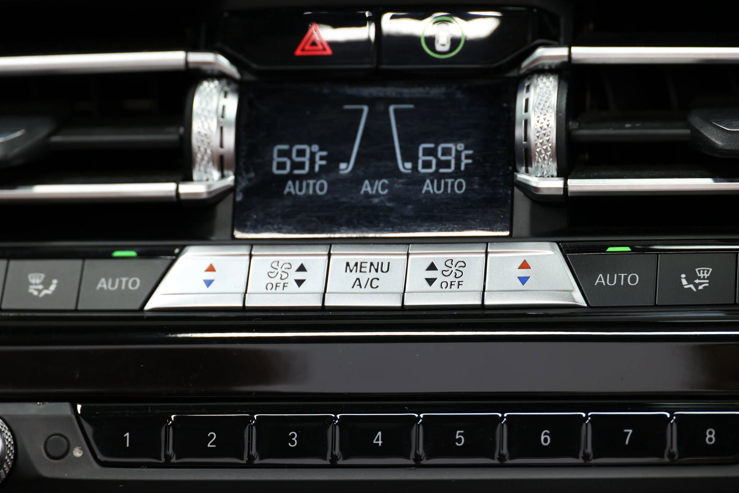 Used 2022 BMW M850i xDrive Convertible image 29