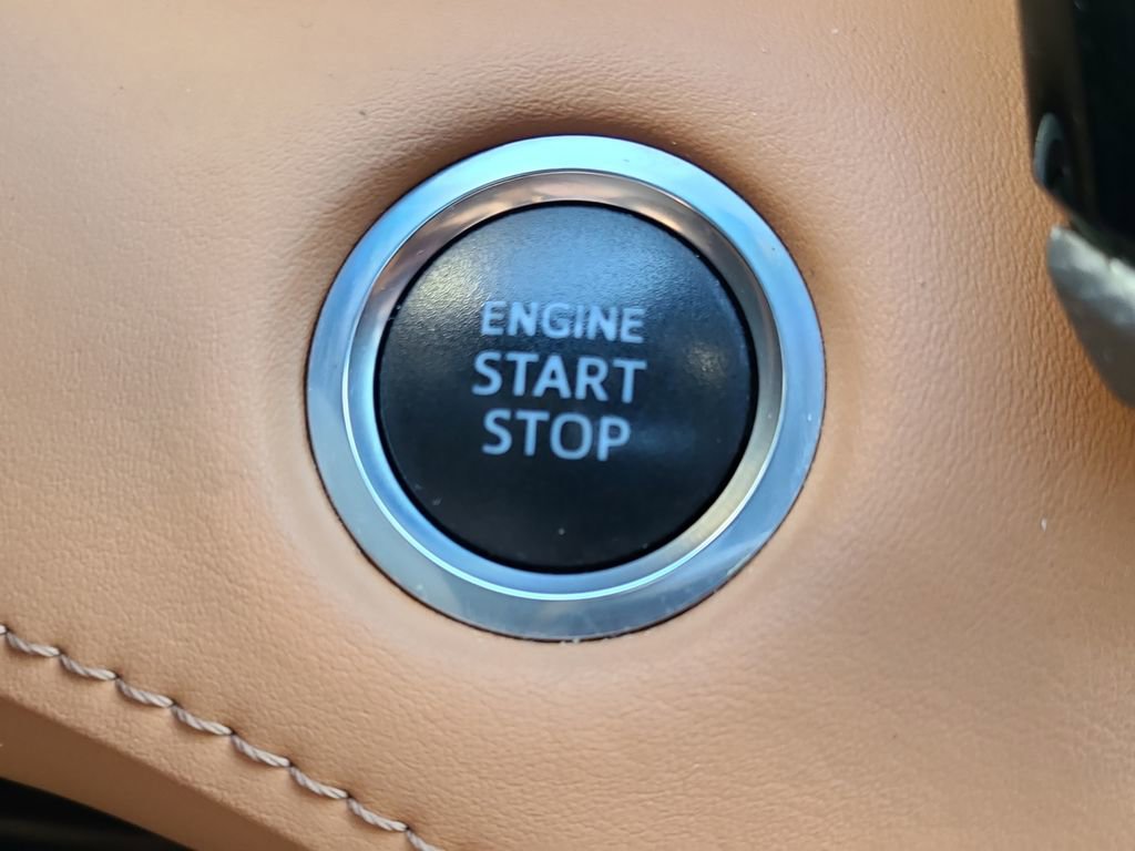 Used 2021 Toyota Highlander Platinum image 24