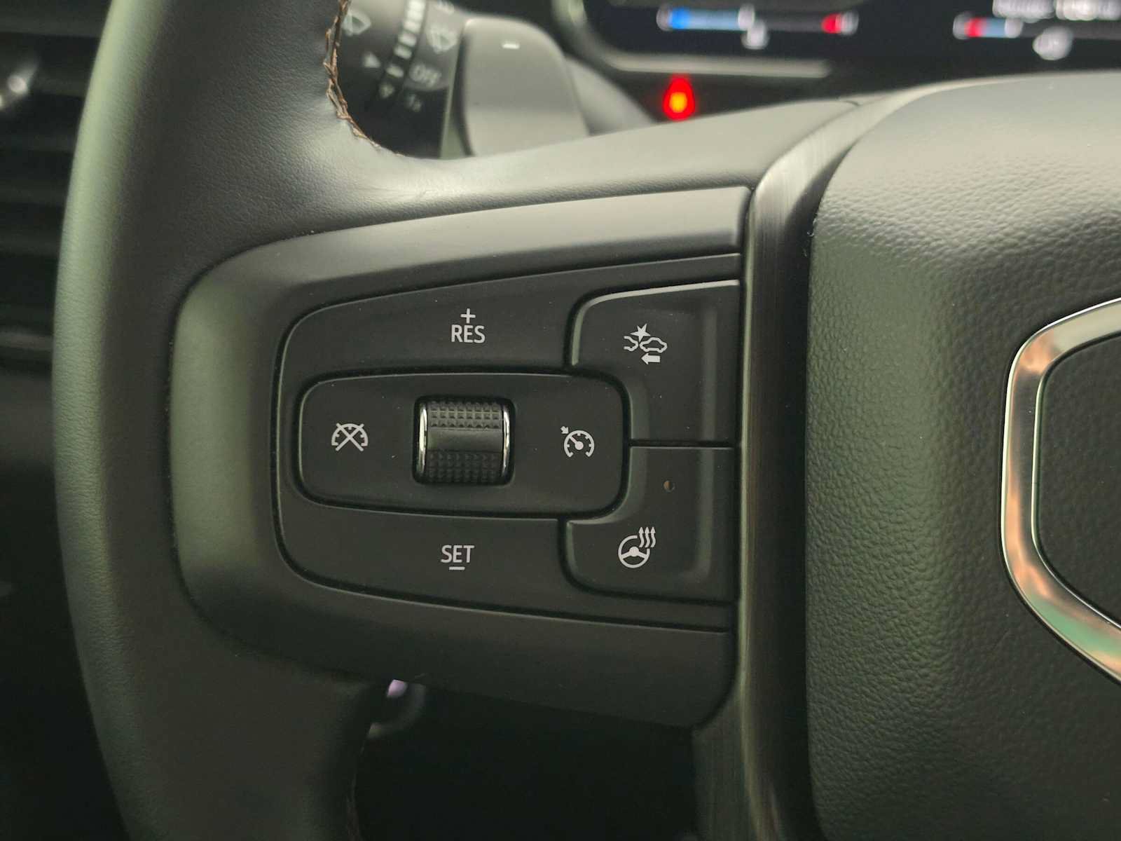 Used 2024 GMC Sierra 1500 AT4 w/ Technology Package AWD/4WD image 32