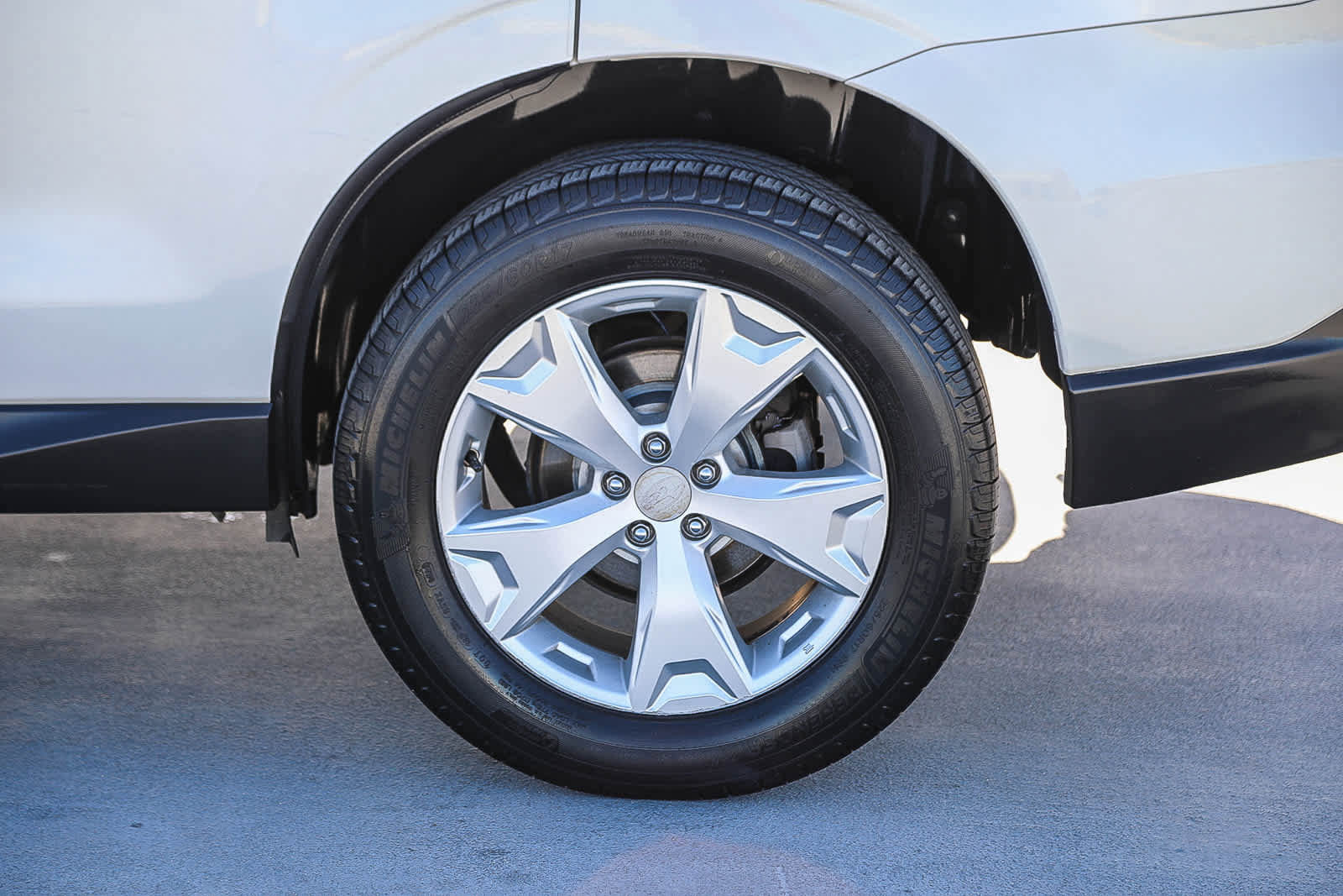 Used 2015 Subaru Forester 2.5i w/ Alloy Wheel Package AWD/4WD image 11