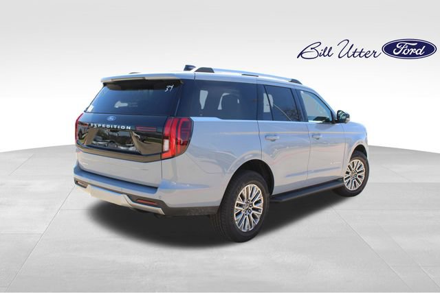 New 2026 Ford Expedition Platinum image 3