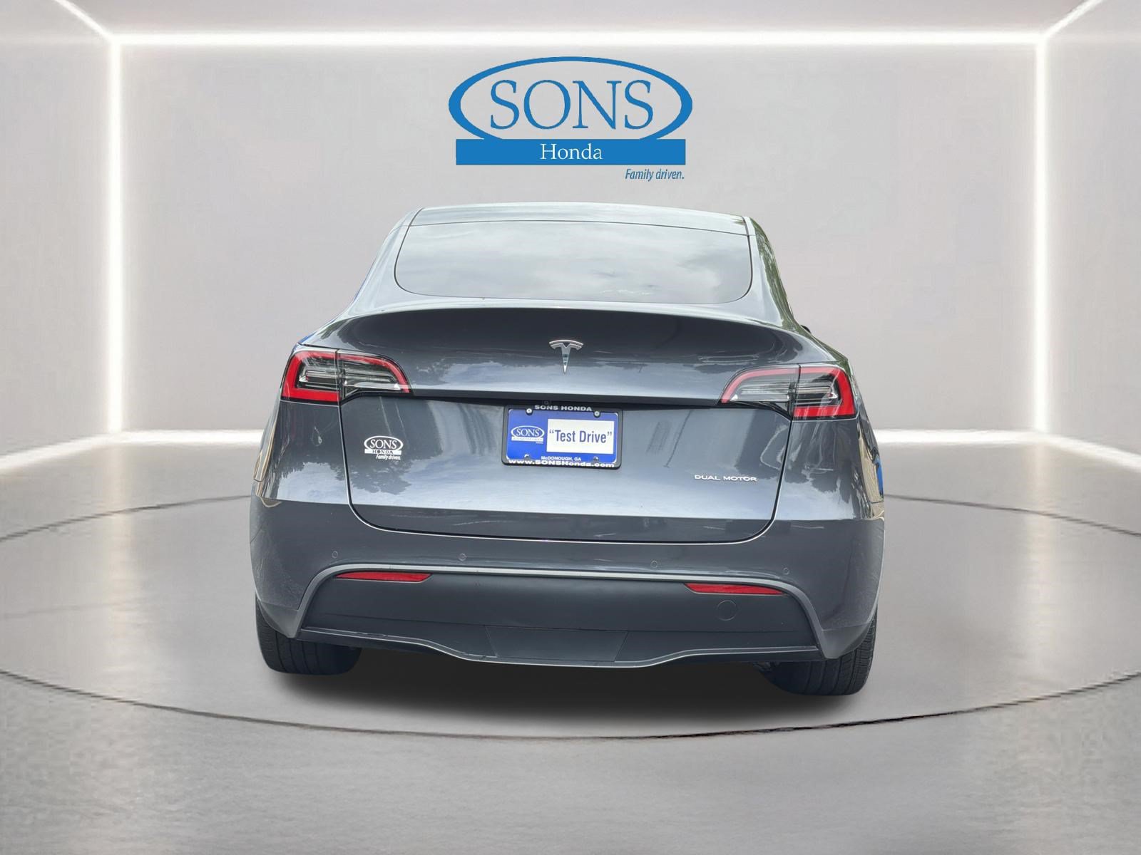 Used 2021 Tesla Model Y Long Range AWD/4WD image 22
