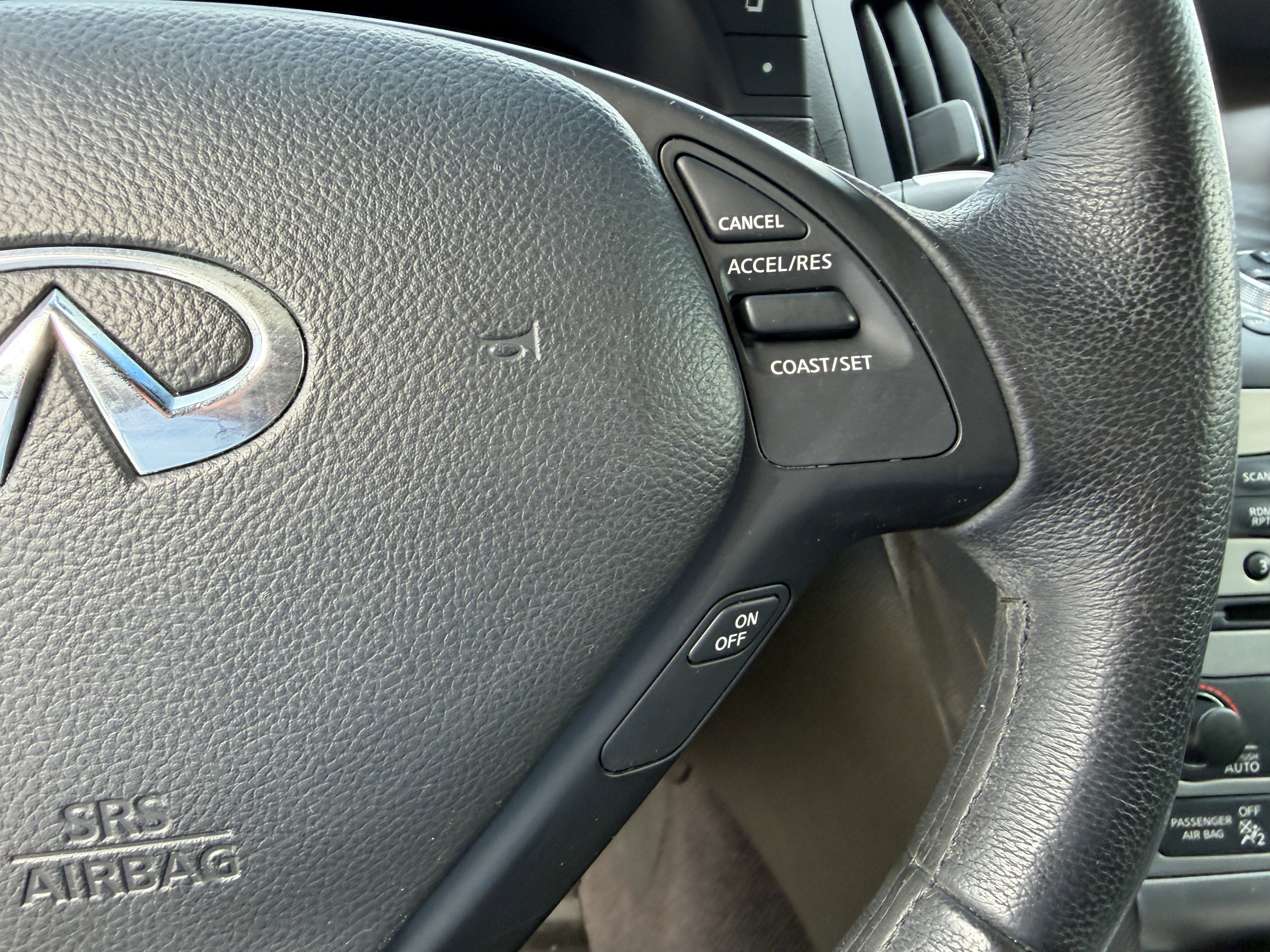 Used 2010 INFINITI G37 Journey w/ Premium Pkg image 24