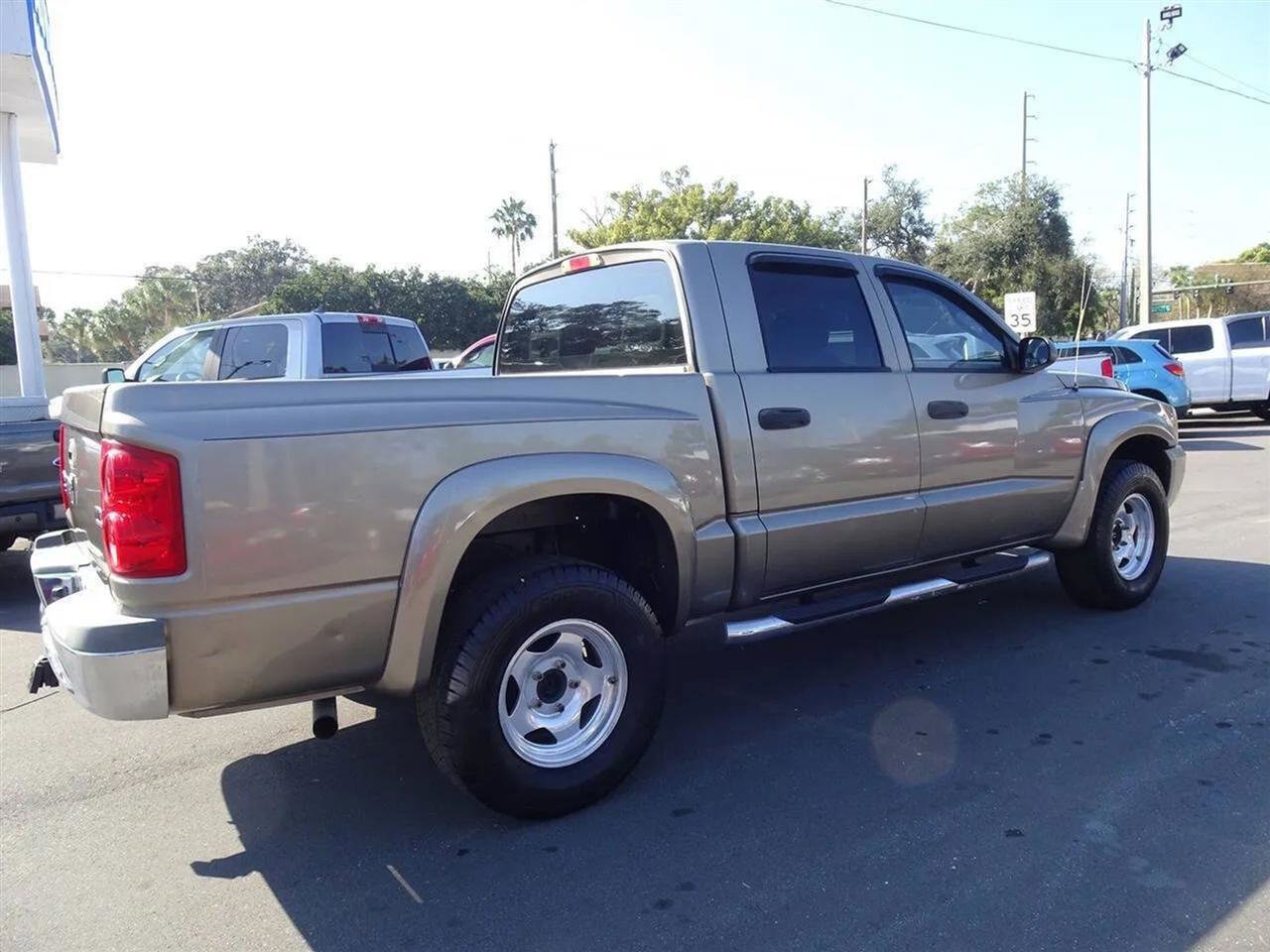 Used 2006 Dodge Dakota SLT w/ SLT Value Group image 29