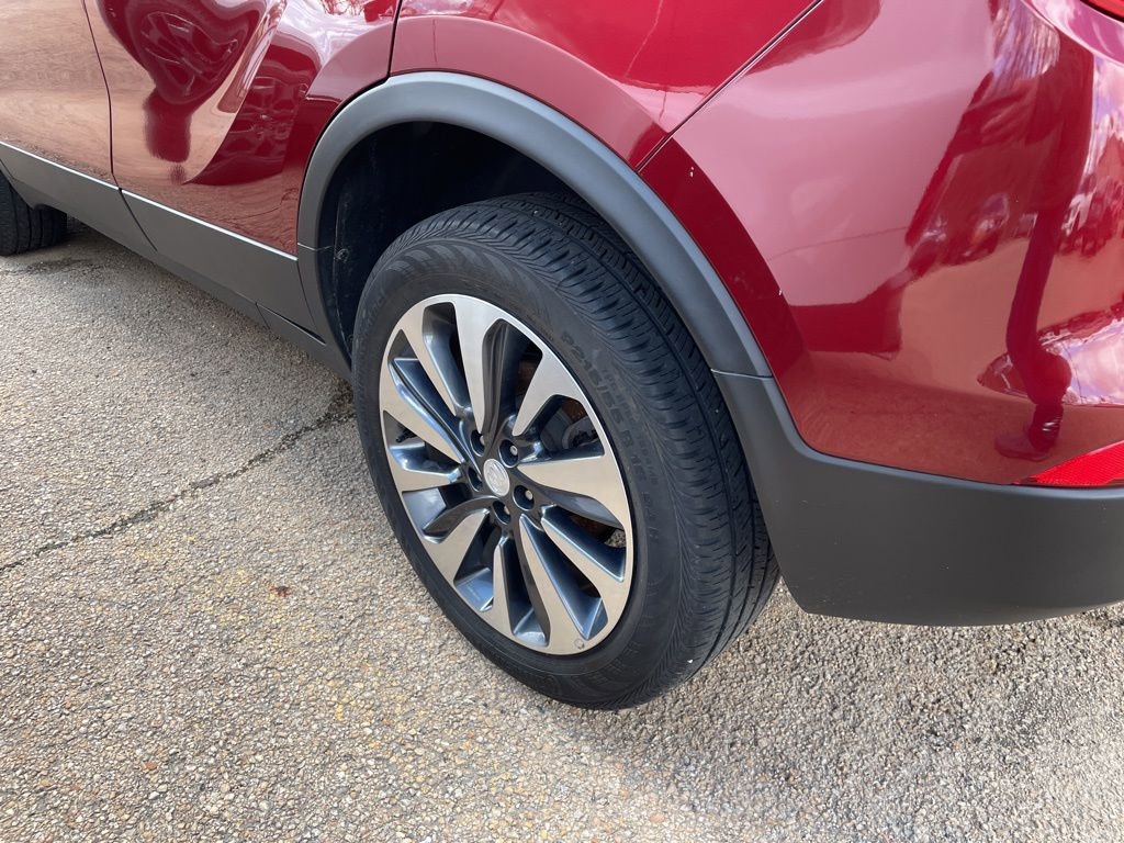 Used 2022 Buick Encore Preferred w/ Safety Package II image 4