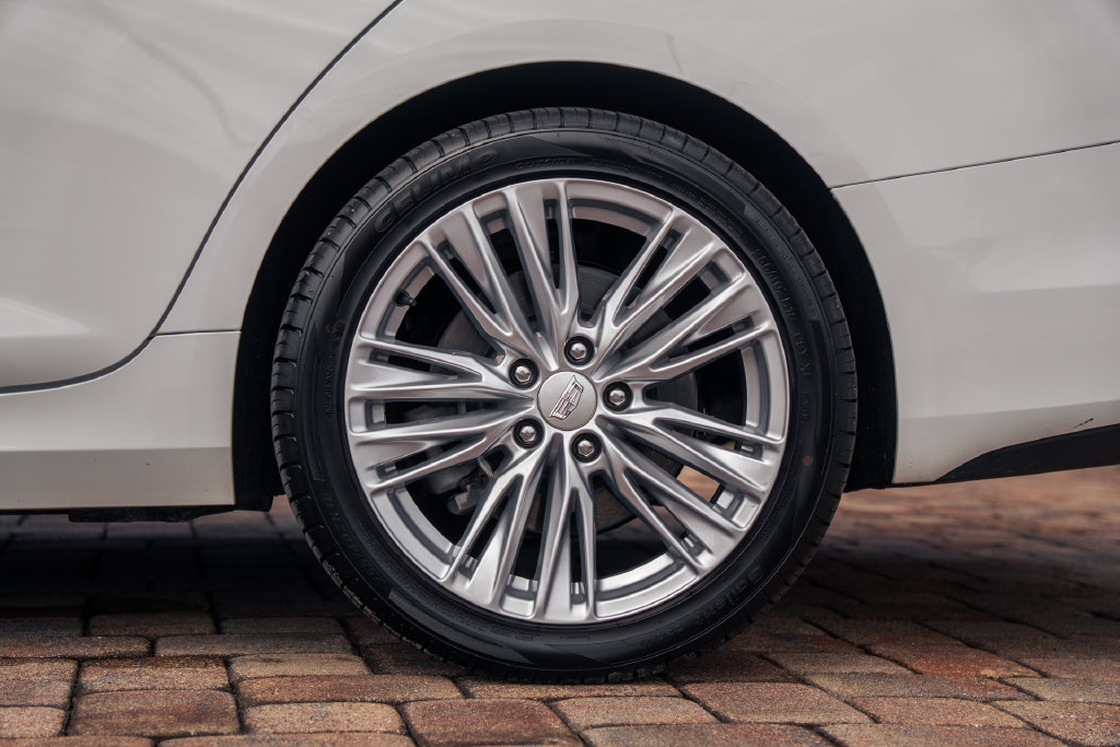 Used 2026 Cadillac CT4 Premium Luxury RWD image 16
