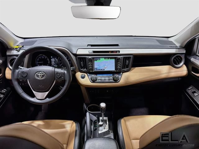 Used 2018 Toyota RAV4 Limited FWD image 25