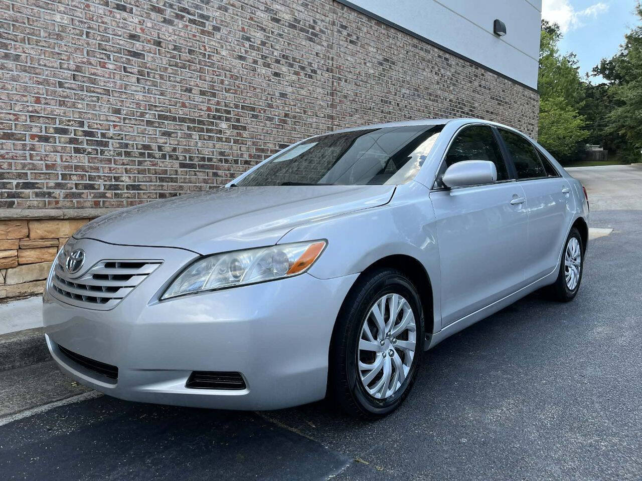 Used 2009 Toyota Camry FWD image 1