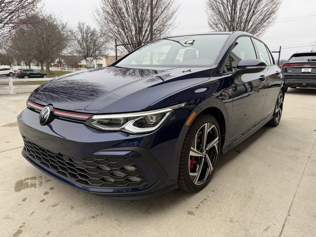 Used 2024 Volkswagen GTI SE w/ SE Leather Seats Package image 5
