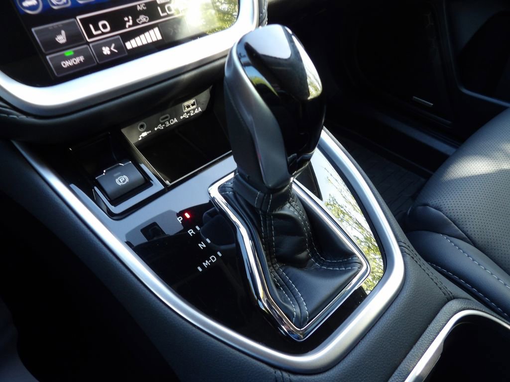Used 2025 Subaru Outback Limited image 24