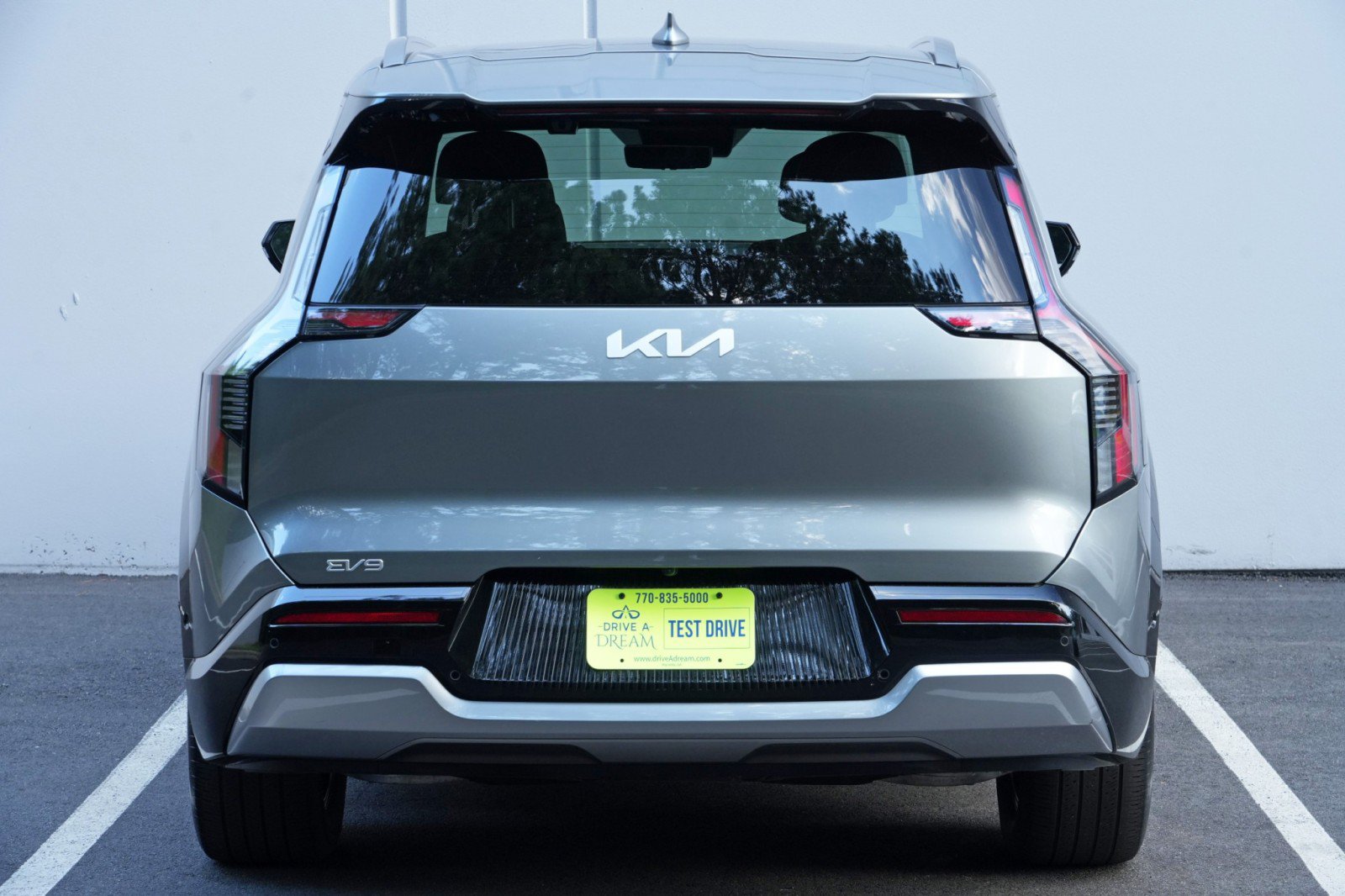 Used 2024 Kia EV9 Land AWD/4WD image 52