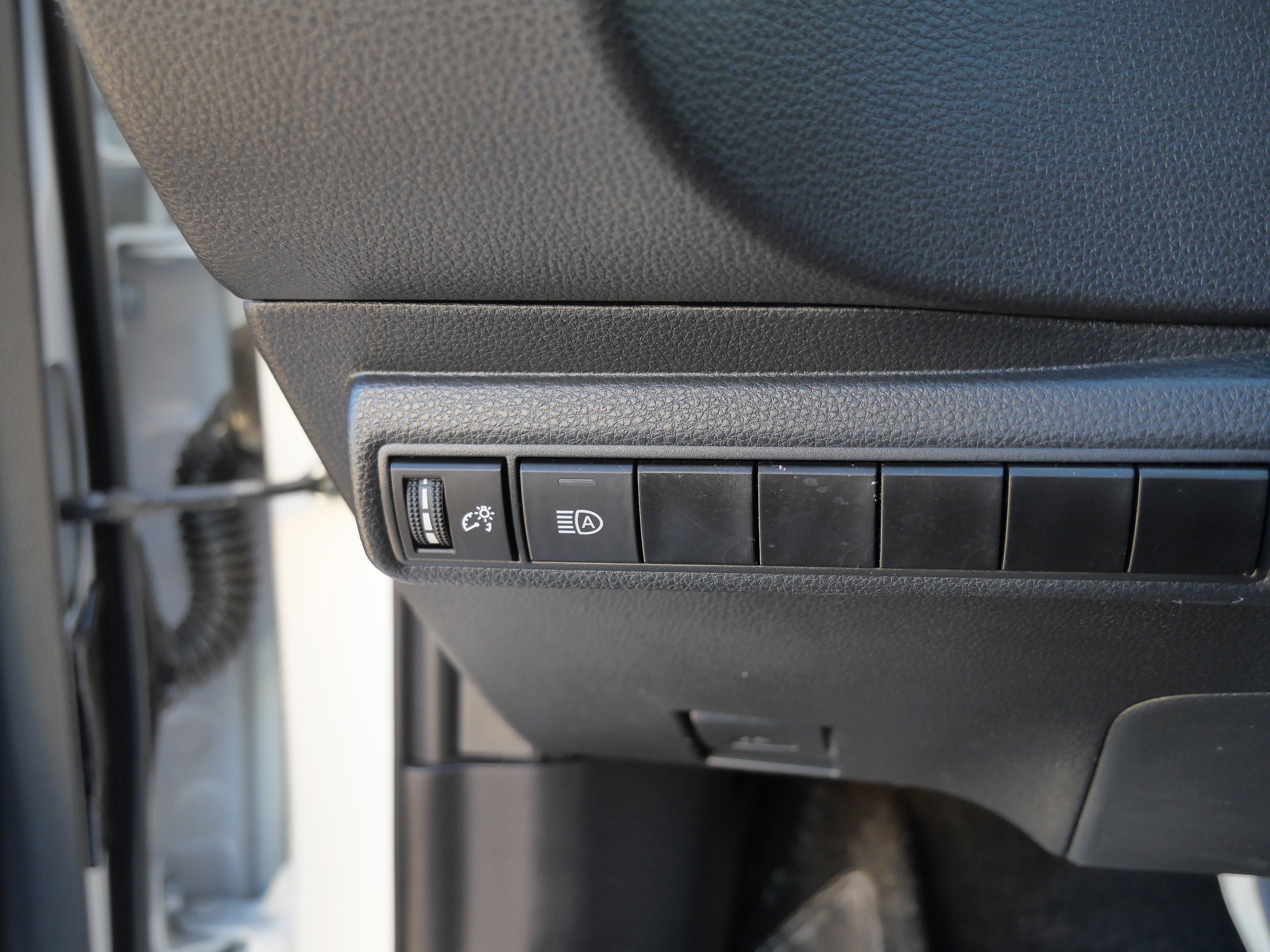 Certified 2024 Toyota Corolla SE FWD image 27