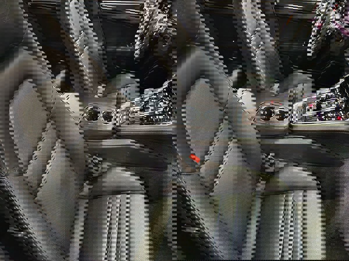 Used 2023 Porsche Panamera image 32