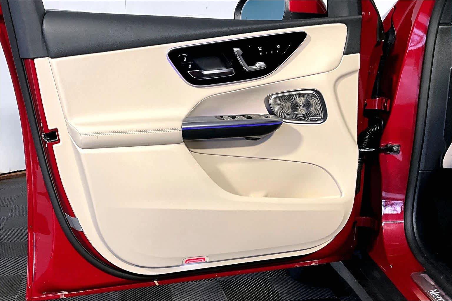 New 2026 Mercedes-Benz GLC 300 4MATIC image 11
