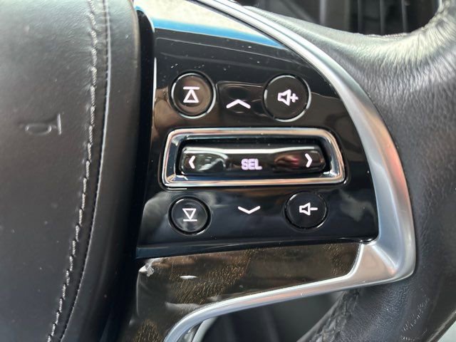 Used 2018 Cadillac Escalade ESV Platinum AWD/4WD image 49