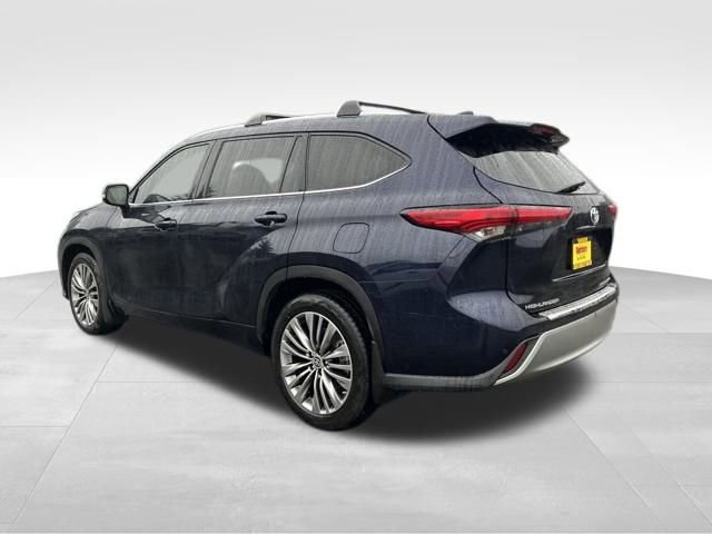 Used 2020 Toyota Highlander Platinum image 7