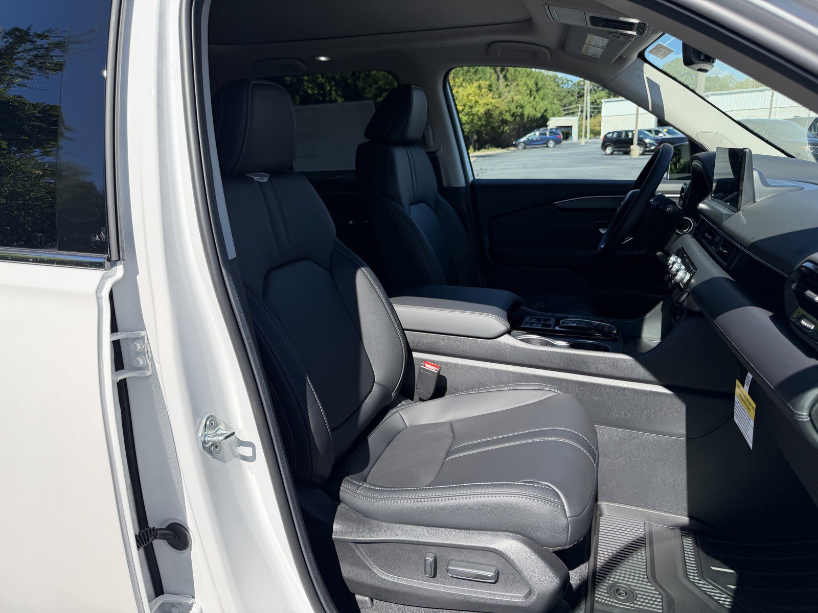 New 2026 Honda Pilot Touring image 13