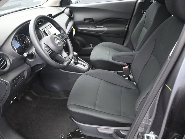 Used 2025 Nissan Kicks Play S image 11