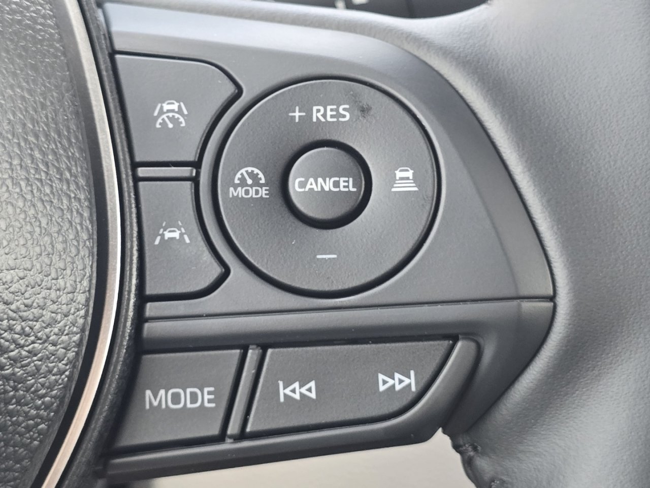 New 2026 Toyota Corolla SE FWD image 29