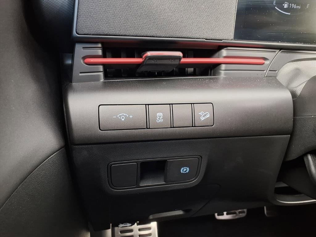 Used 2024 Hyundai Kona N Line image 17