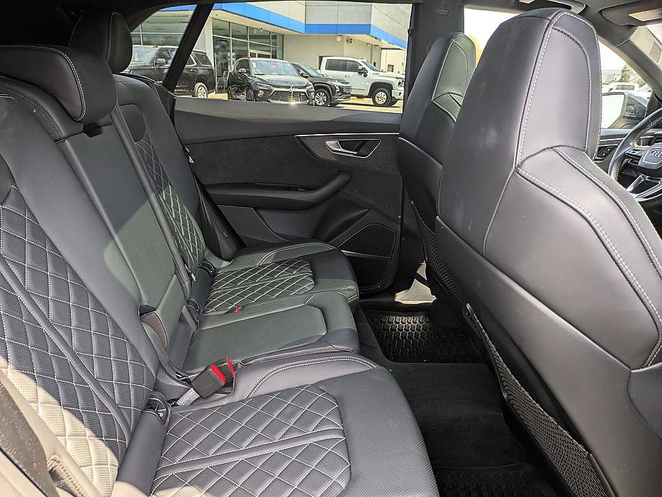 Used 2021 Audi SQ8 Premium Plus w/ SQ8 Black Optic Package image 33