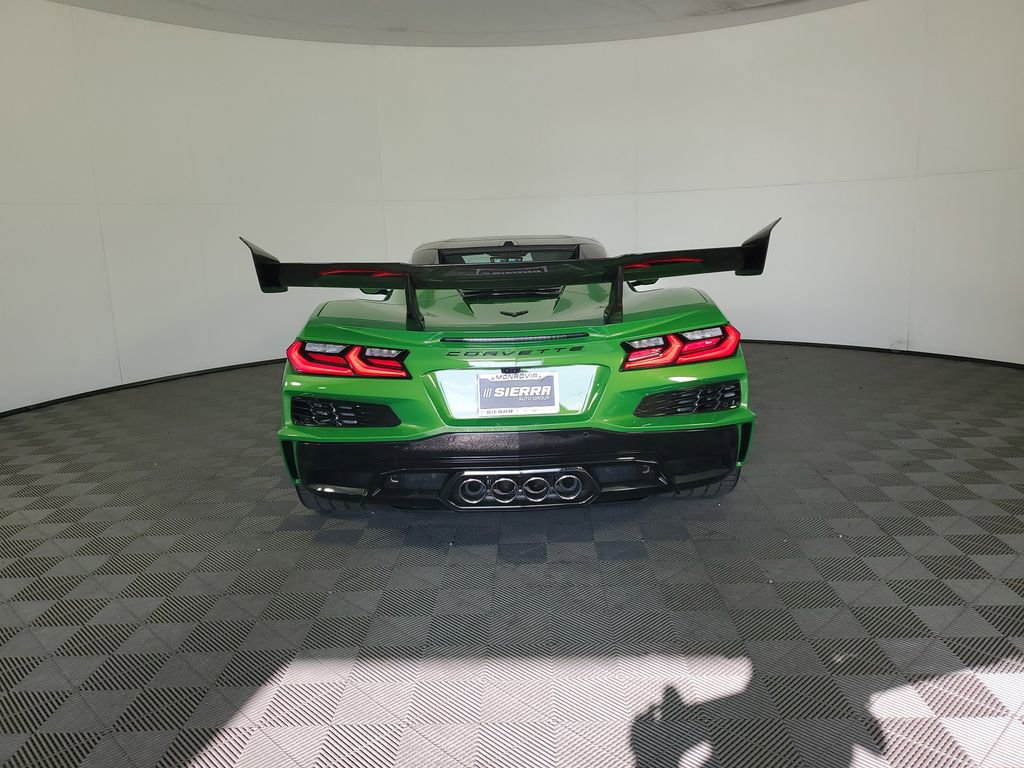 New 2026 Chevrolet Corvette ZR1 w/ ZR1 Carbon Fiber Aero Package image 5