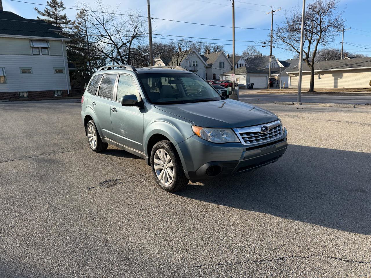 Used 2013 Subaru Forester 2.5X Premium AWD/4WD image 1