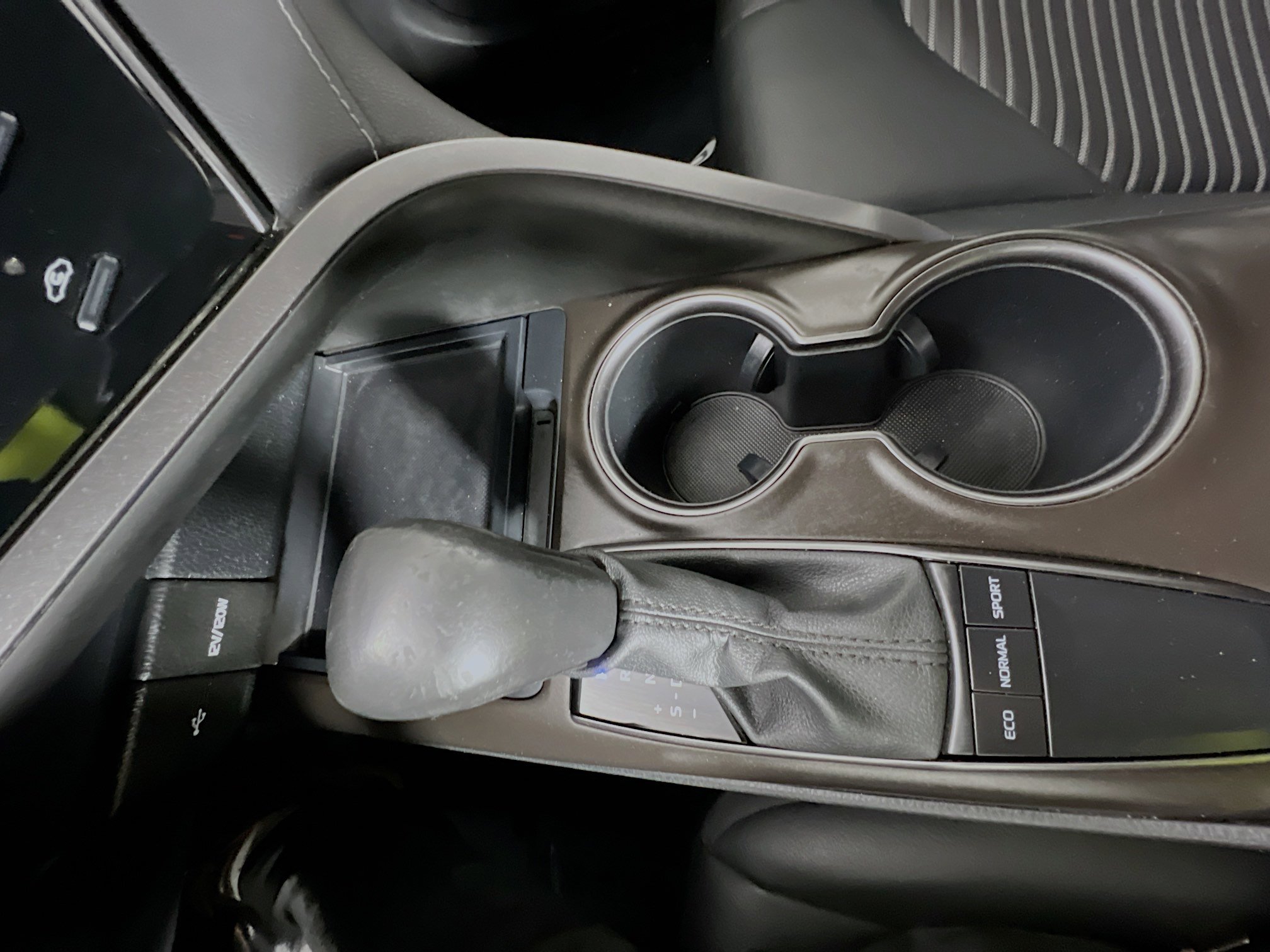 Used 2023 Toyota Camry SE image 24