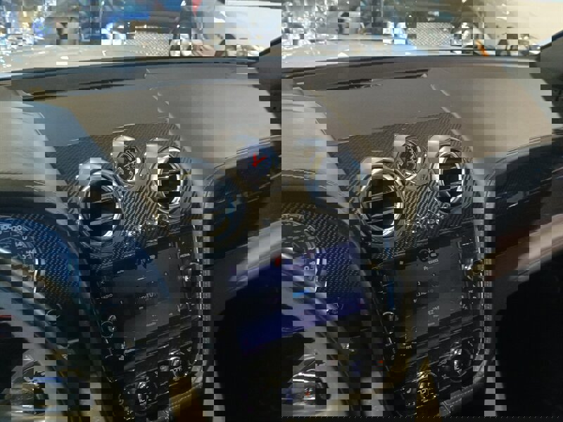 Used 2019 Bentley Bentayga image 20