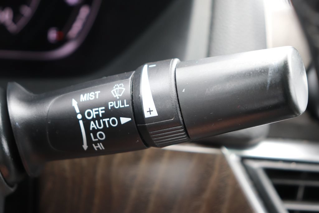 Used 2018 Honda Accord Touring image 24